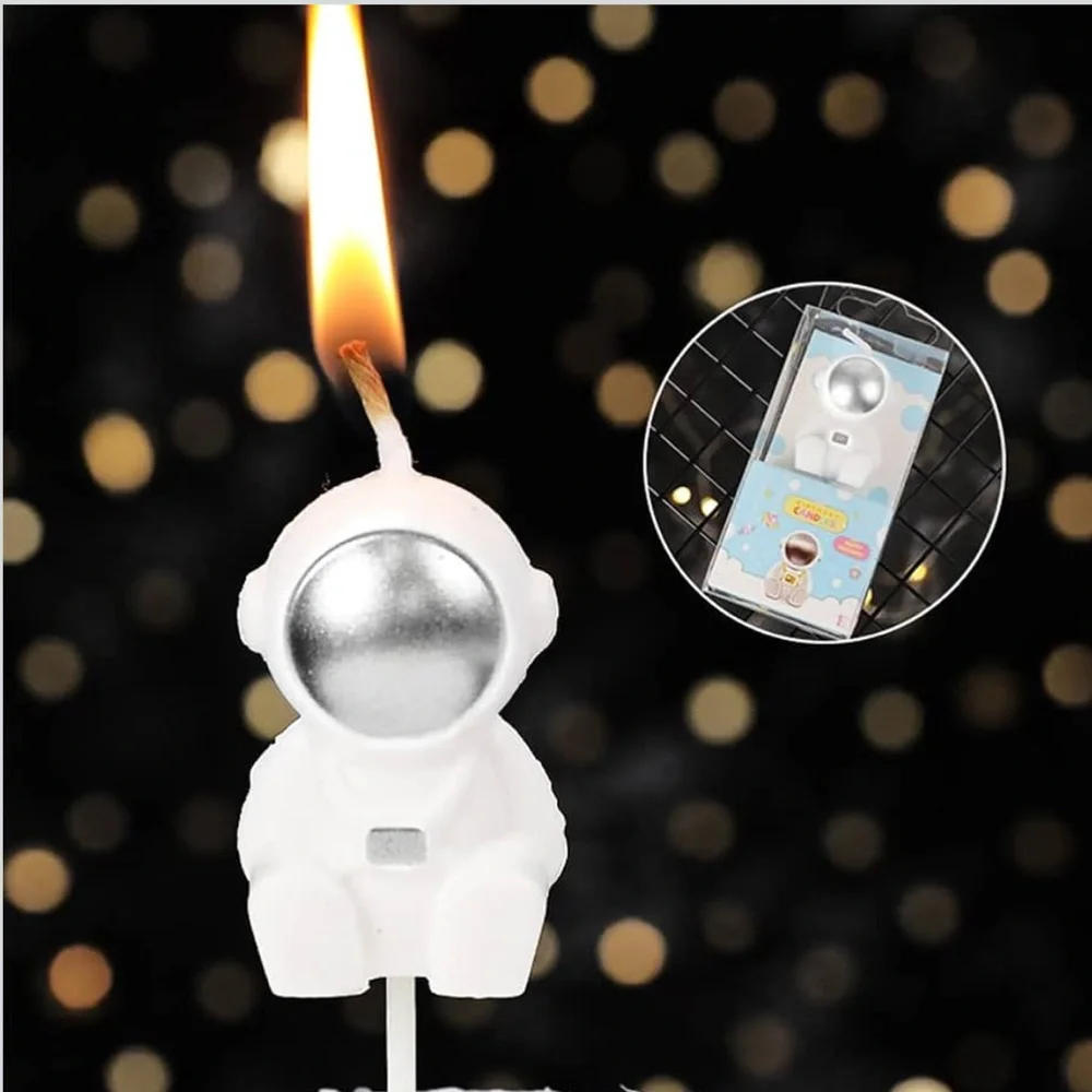❌ Silver and White Astronaut Candle- NWT!